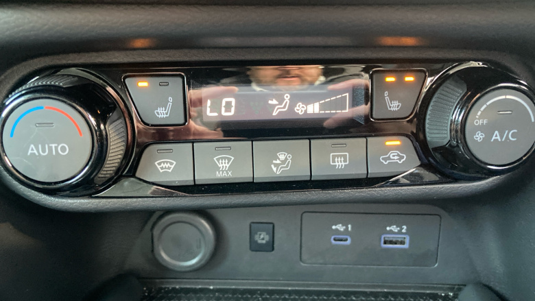 Nissan Juke 1.0 DiG-T Tekna 5dr Petrol Hatchback